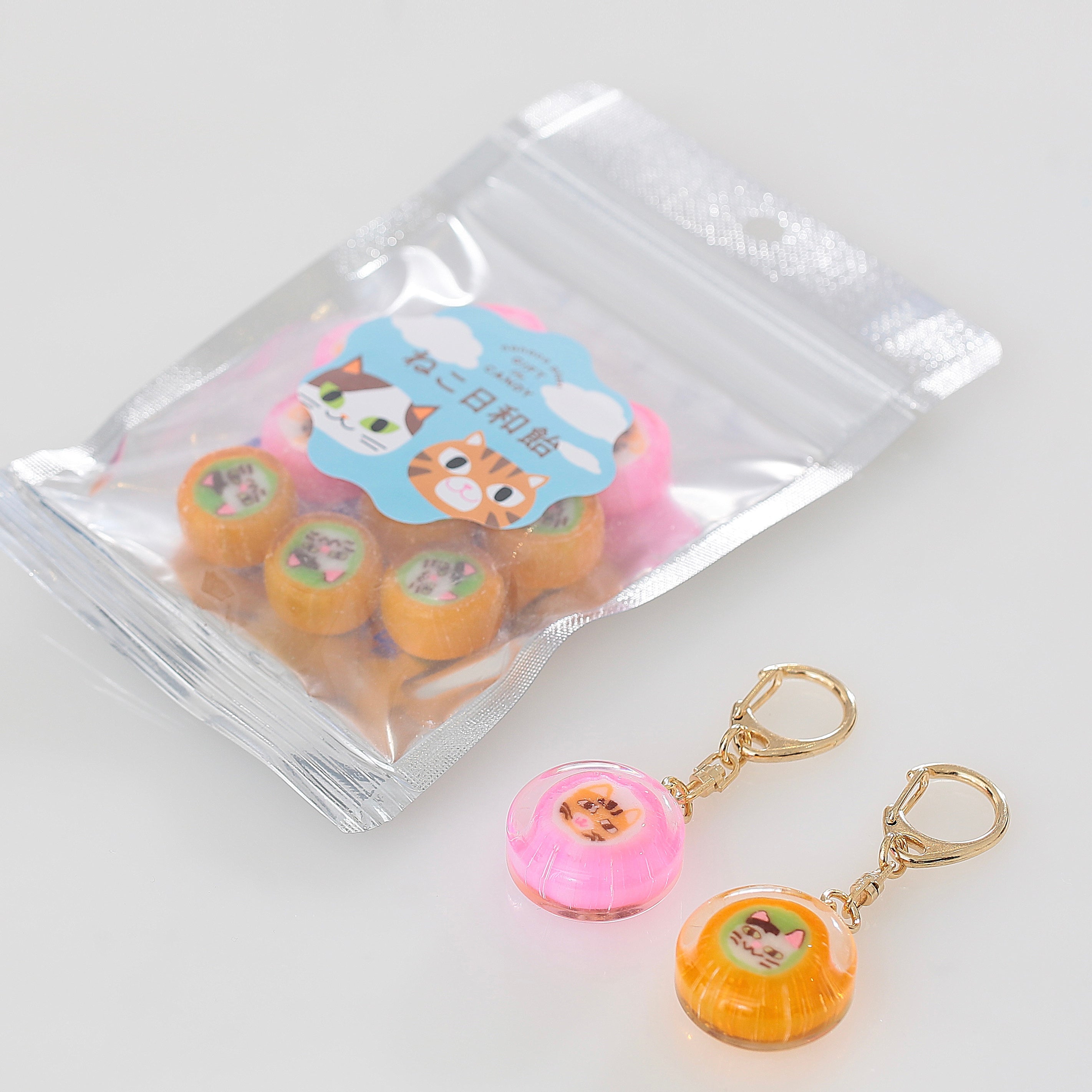 【新発売】2月9日発売!! 飴のキーホルダー とらねこ ぶちねこ プチギフト ぶち・とらねこ